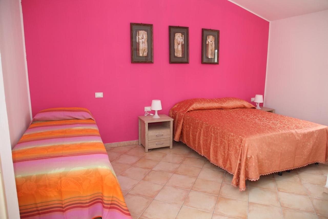 Villaggio Simenzaru Mongiove Buitenkant foto